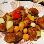 Miyanomori Rengedou - 鶏肉とマカダミアナッツ炒め1800円