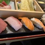 Sushi Sake Sakana Sugi Dama - お寿司