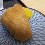 うどんそば 西の浦 - いなり100円少し小さいのでちょい高めかな