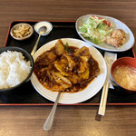 悦悦飯店 - 麻婆茄子定食(税込780円)