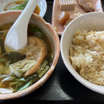 えんどう - 山菜芋団子汁セット