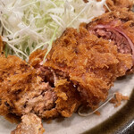 とんかつ 明石 - ベーコンカツ
                                燻製の香り。味は濃いめ