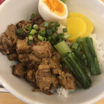 台湾豆乳大王 - 魯肉飯 スープ付きで@680円