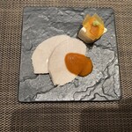 ステーキ ベンガル - ①鶏ハム豆板醤ソース、オンザ漬物クリームチーズ