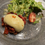 ステーキ ベンガル - ②ユッケ　コチュジャンソース味のエスプーマのせ