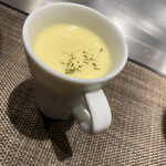 ステーキ ベンガル - ③ゴールドラッシュ　冷製コーンスープ