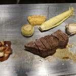 ステーキ ベンガル - 焼きガーリック　おいしいです。