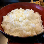 Rokudemonai Kuimono Ya Kuma - 大盛ご飯＋150円にすると器が茶碗からお鉢に変わります