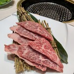 厳選和牛 焼肉みどる 中目黒駅前店 - 