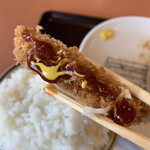 Tonkatsu Sakai Seinikuten Yonoten - とんかつソースと辛子で…