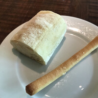 トラットリア セッテ ハイアット リージェンシー 京都 - パン