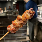 YAKITORI 燃 es - 居酒屋で良く有る膝軟骨とは
      全く違う部位ですからね　笑笑
