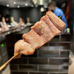 YAKITORI 燃 es - 鴨のササミ、皆さん食べた事有りますか？
      ここなら、運が良ければ食べれる鴨　笑笑