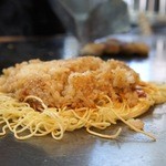 にかいのてっぱん キッチンK - ガーリックライス入り（調理中）