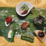 Ginza Yokota - 季節の八寸盛合せ（タコ・とまと甘露煮・かんぴょうとクリームチーズ・枝豆・酢蓮・鯖・鶏レバー）
