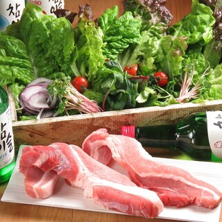お昼限定 食べ放題プラン オープン記念 本場韓国の味を再現 破格のサムギョプサル食べ放題プラン登場 韓国食堂 キミニスパイス 別誂エ 梅田店 東梅田 居酒屋 食べログ お昼限定 食べ放題プラン オープン記念 本場韓国の味を再現 破格のサムギョプサル食べ放題プラン登場 韓国食堂 キミニスパイス 別誂エ 梅田店 東梅田 居酒屋 食べログ