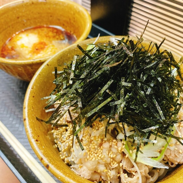 なぜ蕎麦にラー油をいれるのか 池袋南口店 都電雑司ケ谷 そば 食べログ なぜ蕎麦にラー油をいれるのか 池袋南口店 都電雑司ケ谷 そば 食べログ