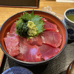 海鮮料理 みはる - マグロ丼1200円
