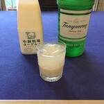 なかほら牧場 - Tanqueray をフロートさせる