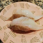 根室花まる - 炙りえんがわ焦がし醤油握り