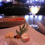 Casa di Arrecria - チーズ3種盛り＆ワインセット♪