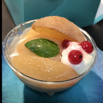 新幸堂 - 桃のチーズムース　まみこまみこ