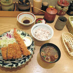 Atsugiri Tonkatsu Yoshihira - まんぷくランチ 1078円