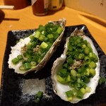 5坪海らふ家 - 牡蠣のとろろ昆布ぽん酢かけ(生)