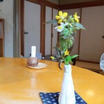 手打ちそば まる  - 店内