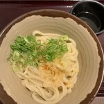 香川 一福 - 釜玉うどん（中）　670円