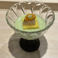 鮨 権左衛門 - 茶豆のすりおろし
                    焼き帆立　貝出汁のジュレ
                    馬糞うに