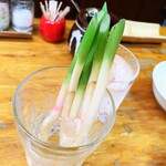 喜平 - 新生姜。自家製のニンニク味噌を付けて食べるのだが、この味噌が風味豊かで旨い！