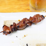 喜平 - レバー（￥220）。まったりとクリーミーでクセがなく、タレの深みも感じられる