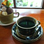 コーヒーとパフェ