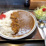 吉ひろ - ビーフカレー（大盛り）の全貌