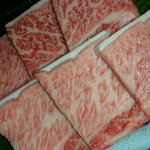 まるかめ - とろけるやわらかさと肉本来の甘みがある上カルビ！！