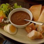 カフェ・ビシュエ - オリジナルカレーディップ/550円