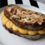 Comme’N TOKYO - 本日のクリームパン