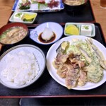 十八番 - 稚鮎と麦イカの天ぷら定食。￥900。