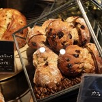 Comme’N TOKYO - パン棚