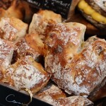 Comme’N TOKYO - パン棚