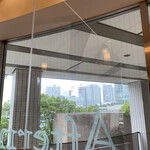 アフタヌーンティー・ティールーム - ★しばらく来ない間に衝立が設置されていました。