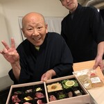 焼肉割烹 たか松 - 料理写真:大将は、ピースが三本指になりがち