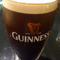 パリアッチョ 丸の内仲通り店 - ギネス（サージング中）