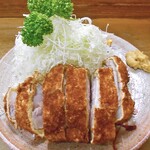 Tonkatsu Tonki - 「特大とんかつ定食」のメイン