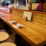 博多串焼き いっぽん - 内観カウンター