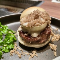 焼肉うしごろ 新宿三丁目店 - 美肉絶景！