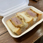 とんかつ成蔵 - 家族へお土産カツサンド