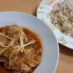 ハラールフードマルハバ -  CHICKEN KARAHI（丸鶏を使ったカレー）
