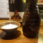 旬肴地酒 寅八 - 久米桜　純米にごり　f／I　ゆらぎ　